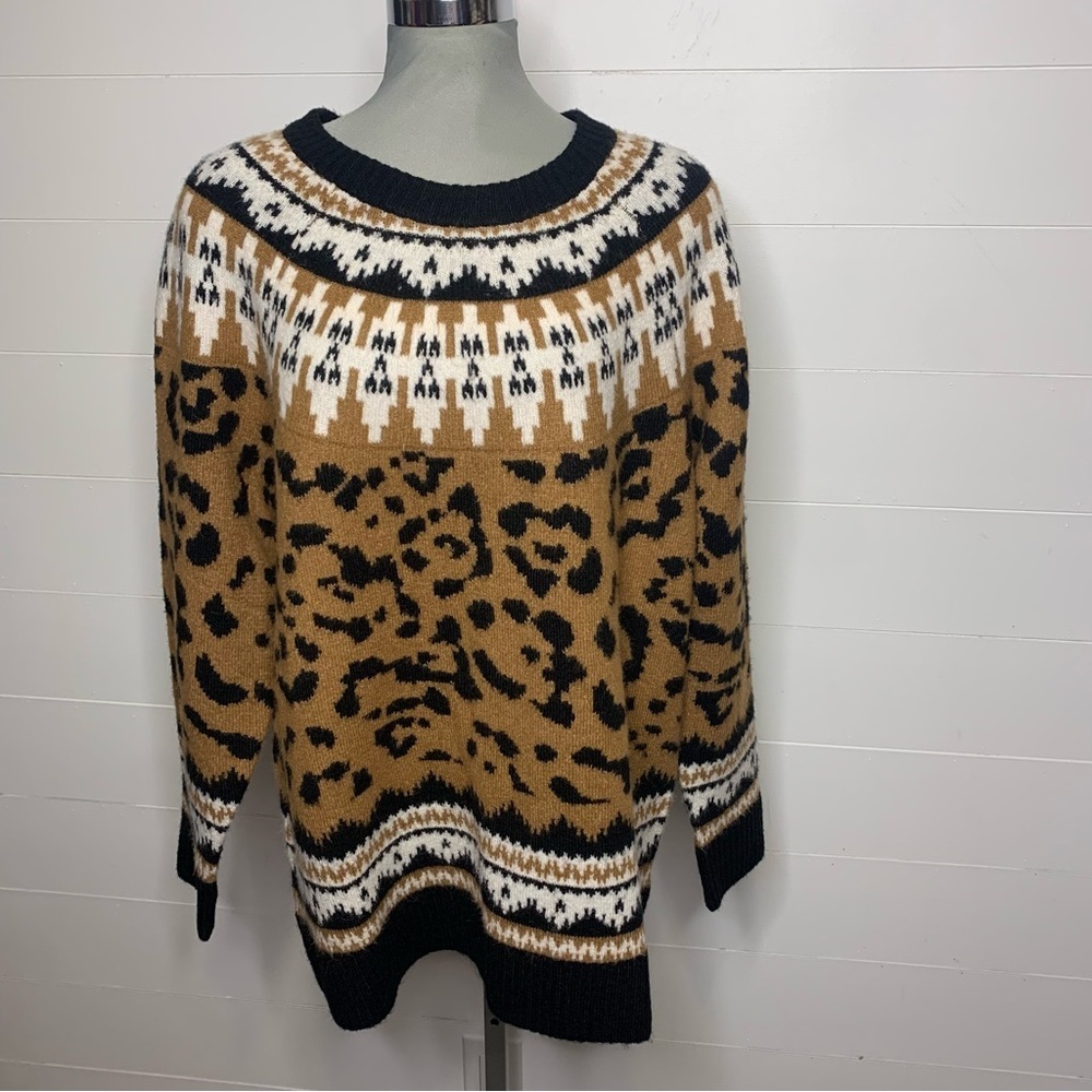 Torrid vegan cashmere leopard sweater 1X - Picture 2 of 12